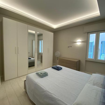 Casa Dante: Oneglia Centro-Marina-Spiagge Lejlighed Imperia Eksteriør billede