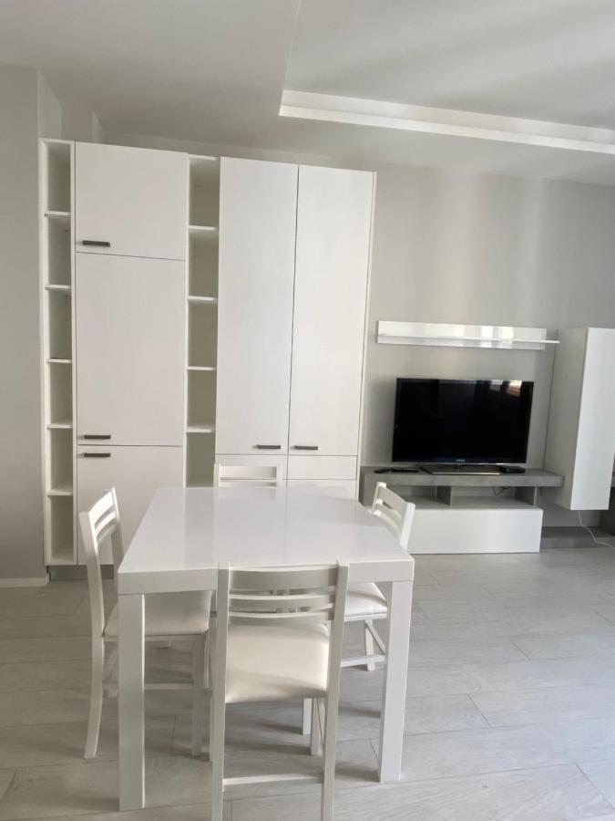 Casa Dante: Oneglia Centro-Marina-Spiagge Lejlighed Imperia Eksteriør billede