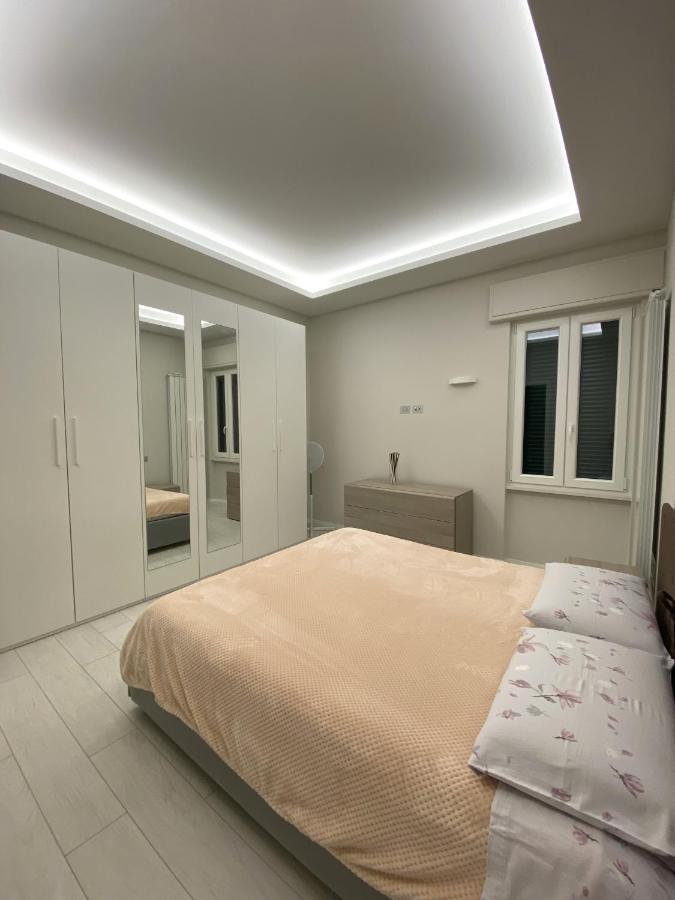 Casa Dante: Oneglia Centro-Marina-Spiagge Lejlighed Imperia Eksteriør billede