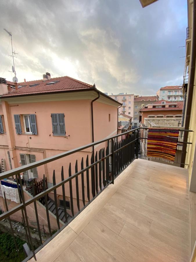 Casa Dante: Oneglia Centro-Marina-Spiagge Lejlighed Imperia Eksteriør billede